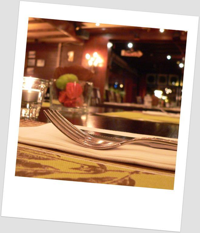 Hotel Cafe Restaurant "De Kroon" Wissenkerke Exterior photo