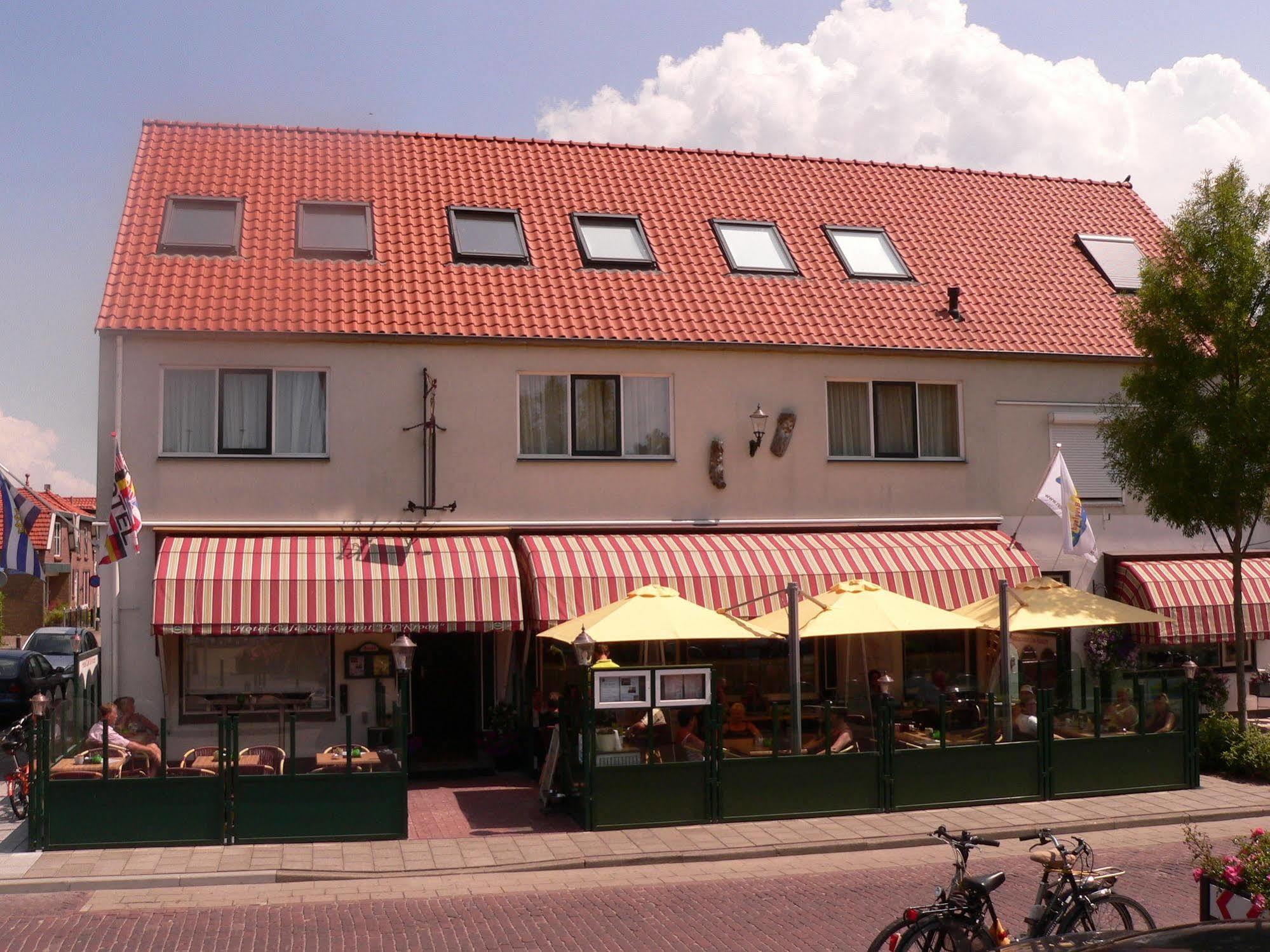 Hotel Cafe Restaurant "De Kroon" Wissenkerke Exterior photo