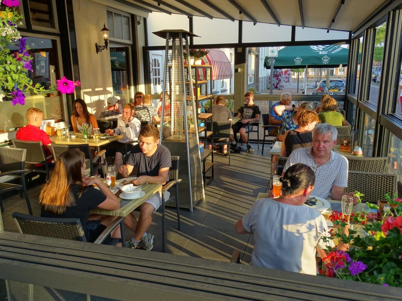 Hotel Cafe Restaurant "De Kroon" Wissenkerke Exterior photo
